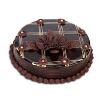 Send Father's Day Cakes to Delhi : 1 Kg Chocolate Cake to Delhi