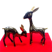 Online Diwali Gifts Delivery to Delhi : Order A Pair of Deers Online