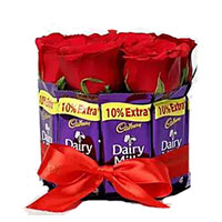 Send Valentine's Day Chocolates to Delhi