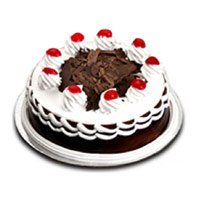 Father's Day Cakes to Delhi : 1/2 Kg Black Forest Cake to Delhi